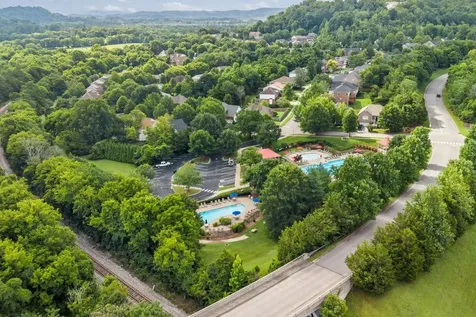 7020 Bridgeport Drive Nashville TN 37221