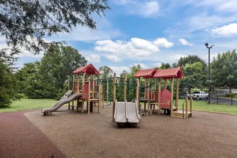 7020 Bridgeport Drive Nashville TN 37221