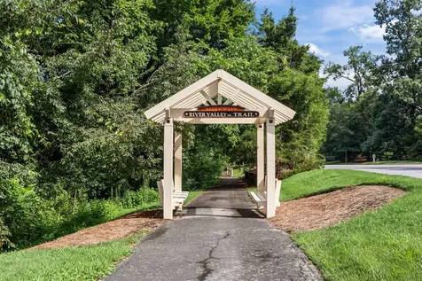 7020 Bridgeport Drive Nashville TN 37221