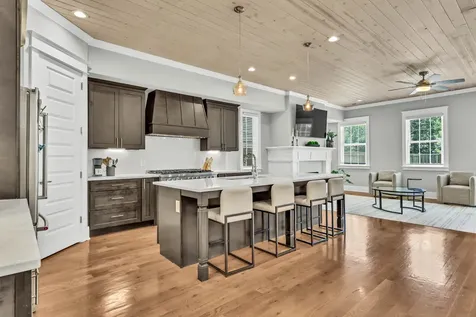 120C Lincoln Court Nashville TN 37205