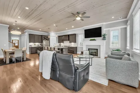120C Lincoln Court Nashville TN 37205
