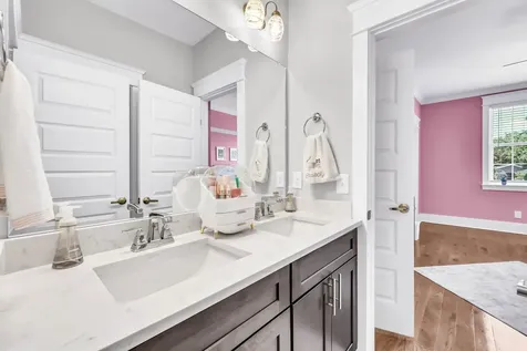 120C Lincoln Court Nashville TN 37205