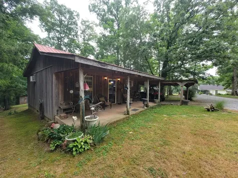 1089 Jim Clark Road Erin TN 37061