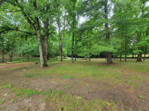 1089 Jim Clark Road Erin TN 37061