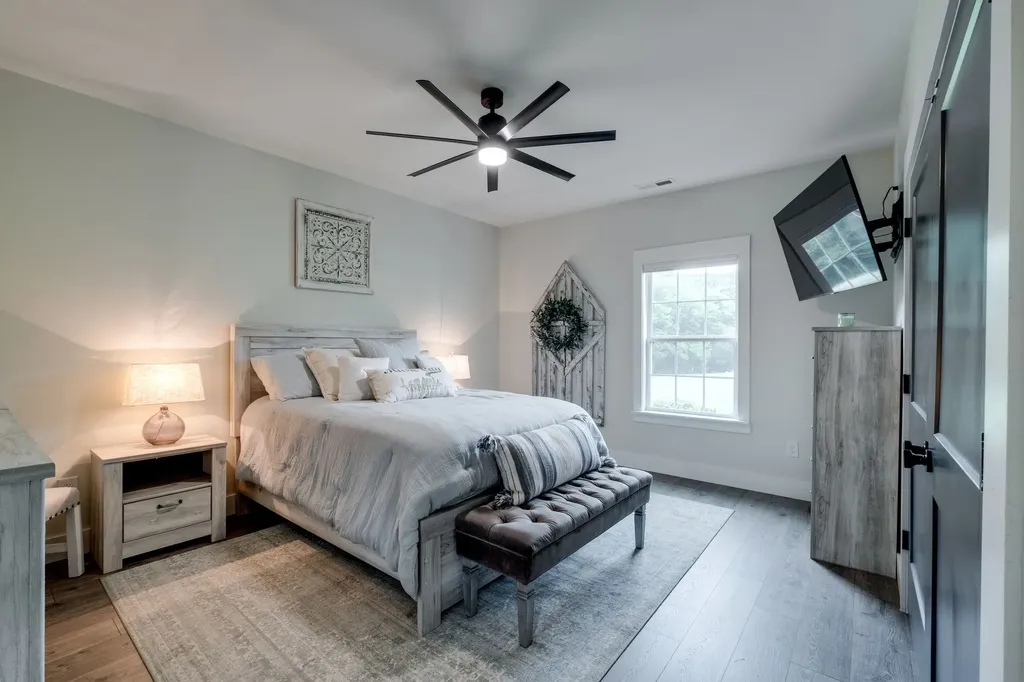 242 Plunkett Creek Road Gordonsville TN 38563