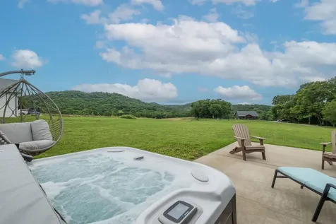 242 Plunkett Creek Road Gordonsville TN 38563