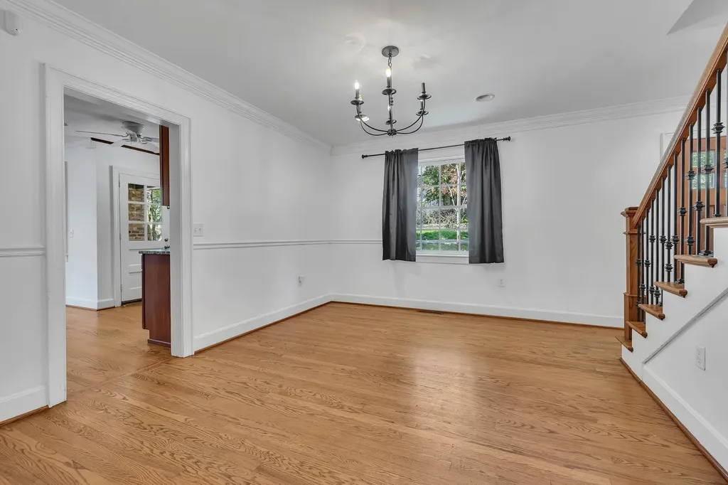 520 32nd Ave, S Nashville TN 37212