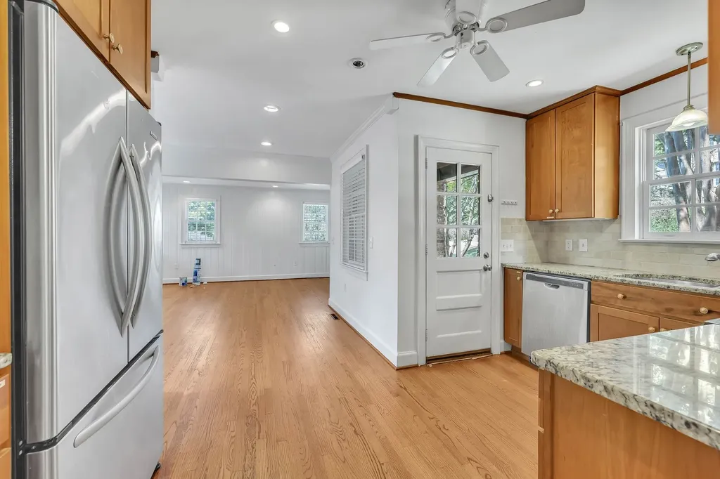 520 32nd Ave, S Nashville TN 37212