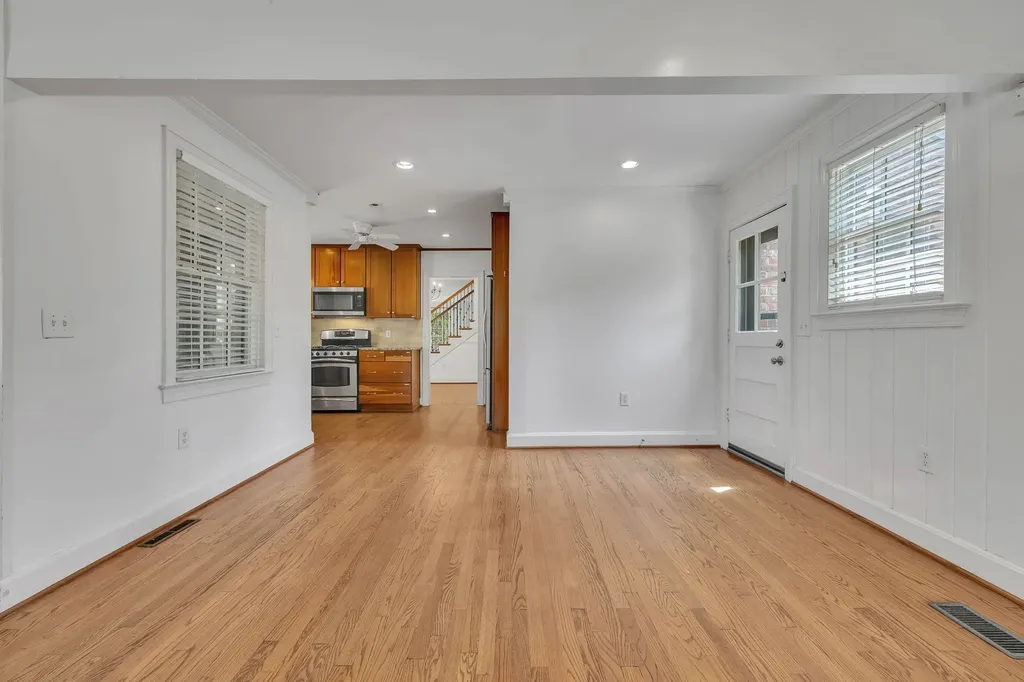 520 32nd Ave, S Nashville TN 37212