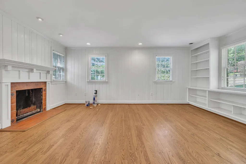 520 32nd Ave, S Nashville TN 37212