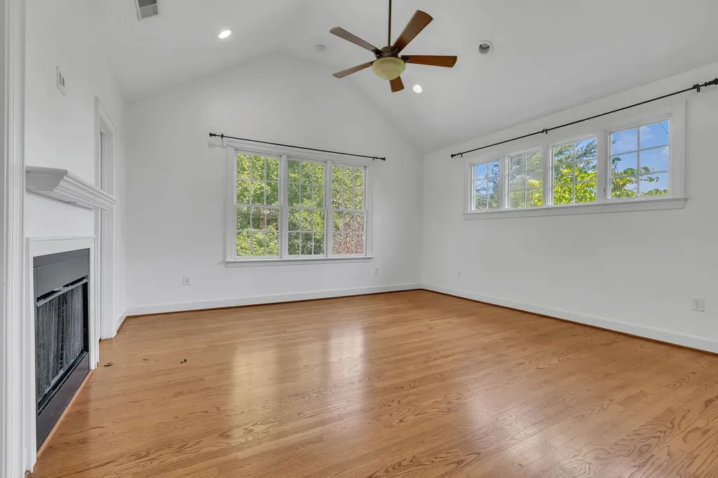 520 32nd Ave, S Nashville TN 37212