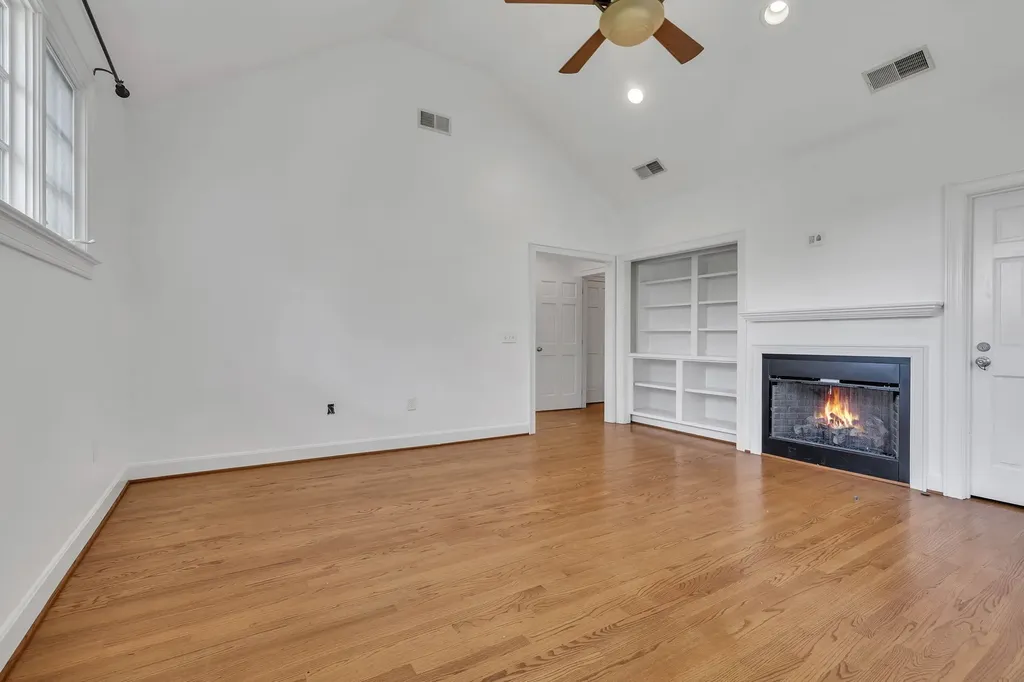 520 32nd Ave, S Nashville TN 37212