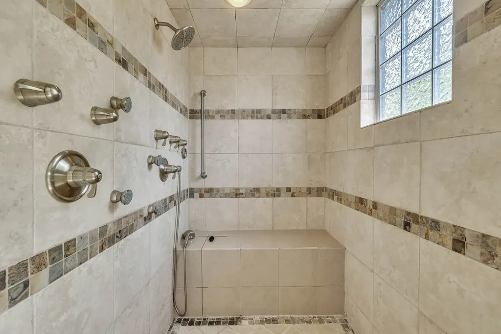 520 32nd Ave, S Nashville TN 37212