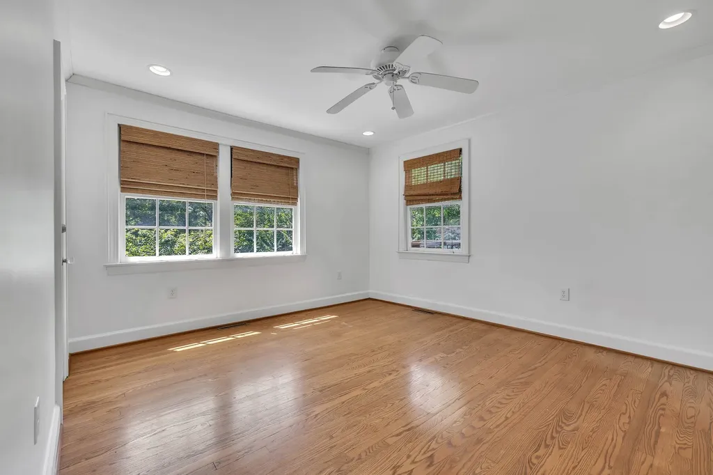 520 32nd Ave, S Nashville TN 37212