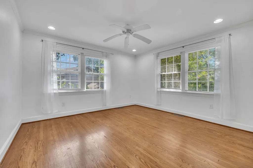 520 32nd Ave, S Nashville TN 37212