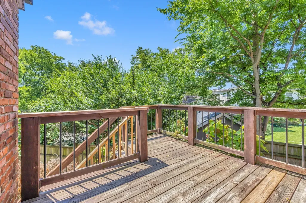 520 32nd Ave, S Nashville TN 37212