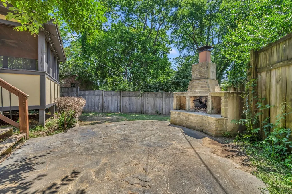 520 32nd Ave, S Nashville TN 37212