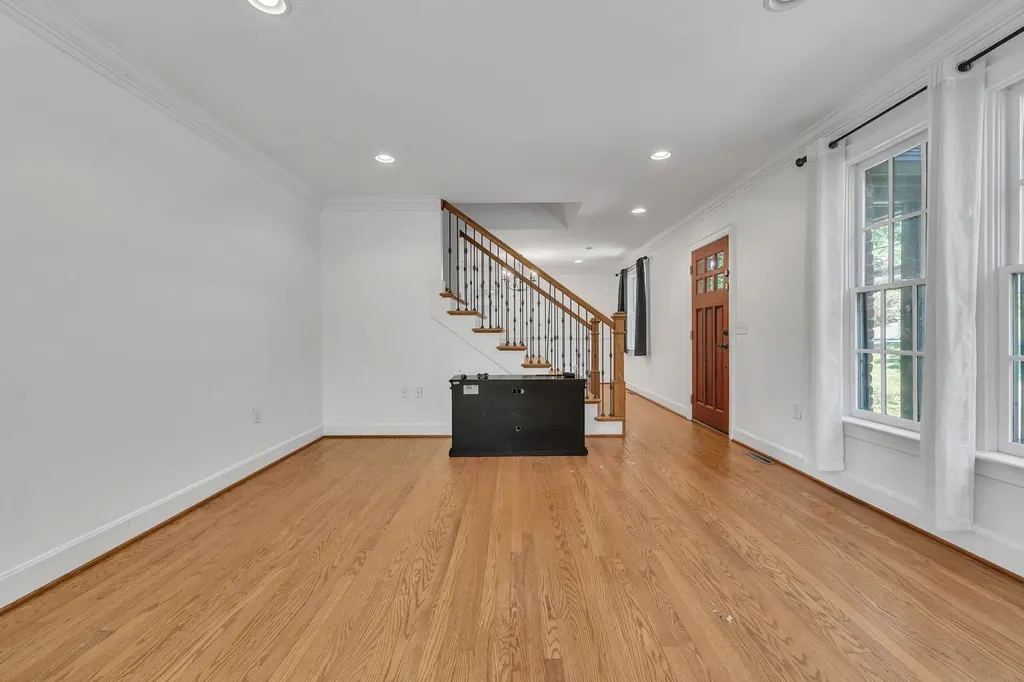 520 32nd Ave, S Nashville TN 37212