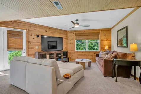 4059 Jimmy Gray Robinson Road Williamsport TN 38487