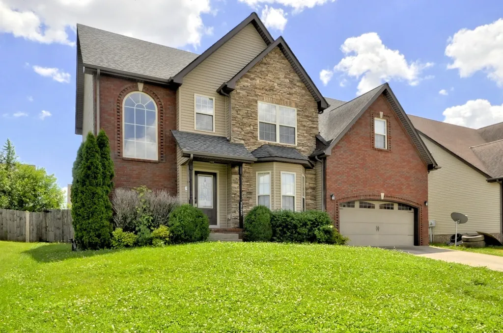 3723 Tradewinds Terrace Clarksville TN 37040