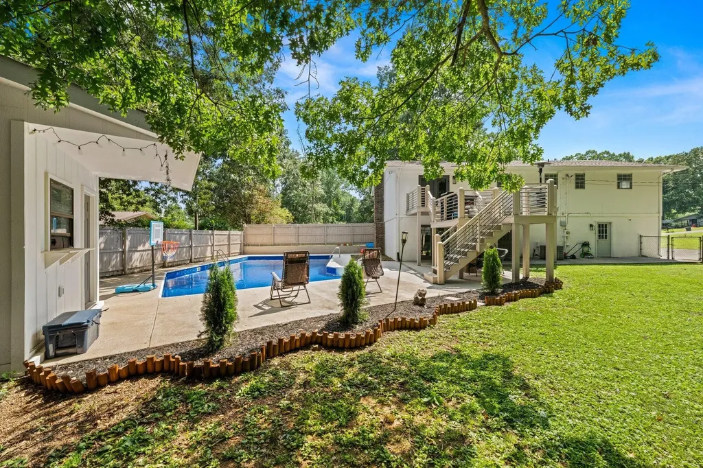 196 County Road 142 Riceville TN 37370