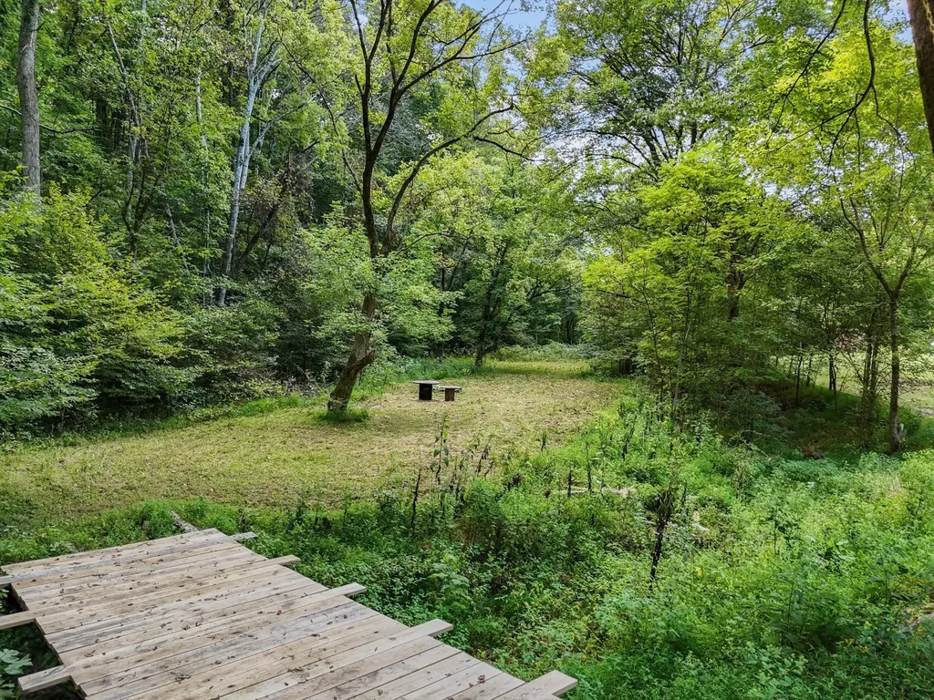 1344 Cut Off Road Ethridge TN 38456