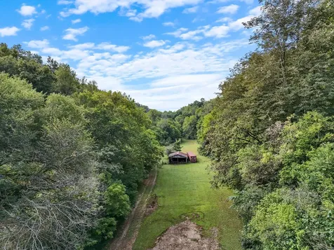 1344 Cut Off Road Ethridge TN 38456