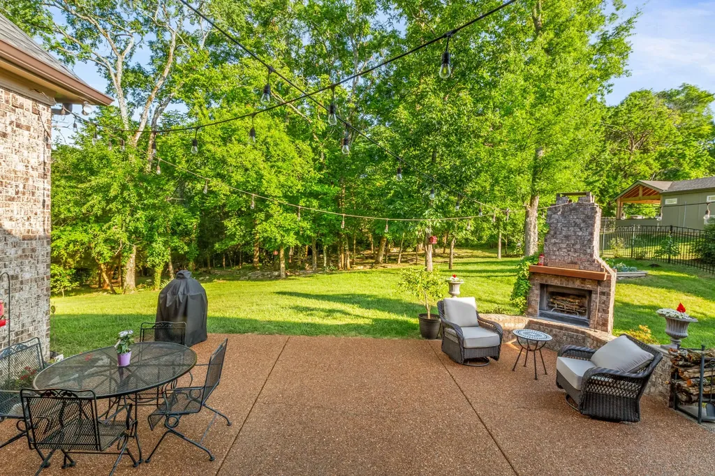 9213 Dutch Belted Court Nolensville TN 37135