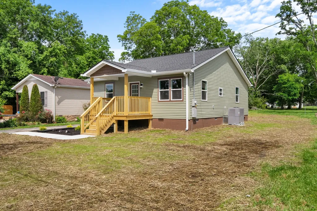 311 E Grizzard Street Tullahoma TN 37388