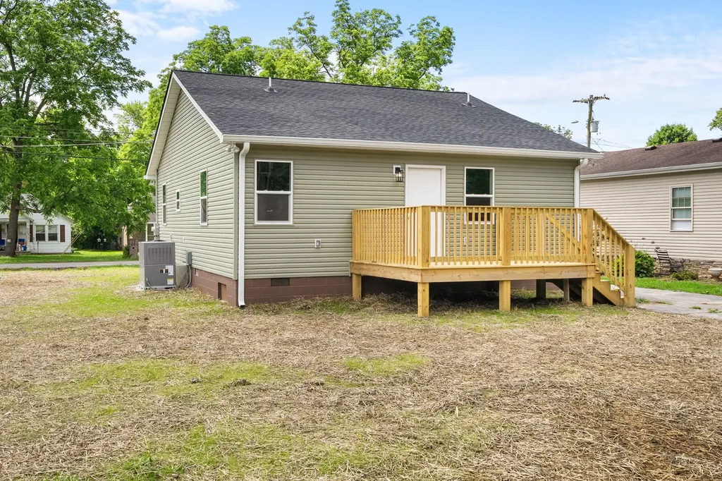 311 E Grizzard Street Tullahoma TN 37388