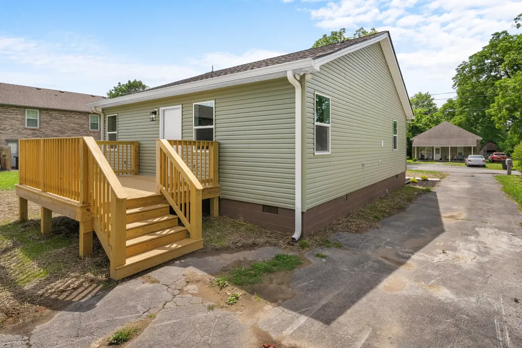 311 E Grizzard Street Tullahoma TN 37388