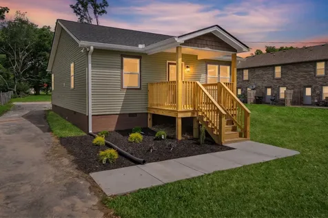 311 E Grizzard Street Tullahoma TN 37388