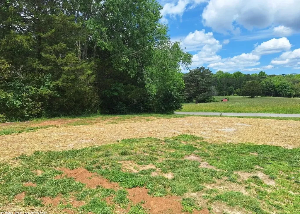 108 County Road 621 Etowah TN 37331