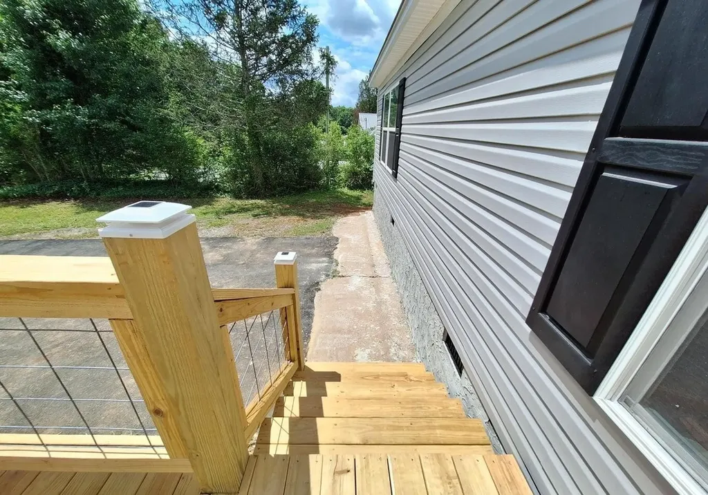 108 County Road 621 Etowah TN 37331