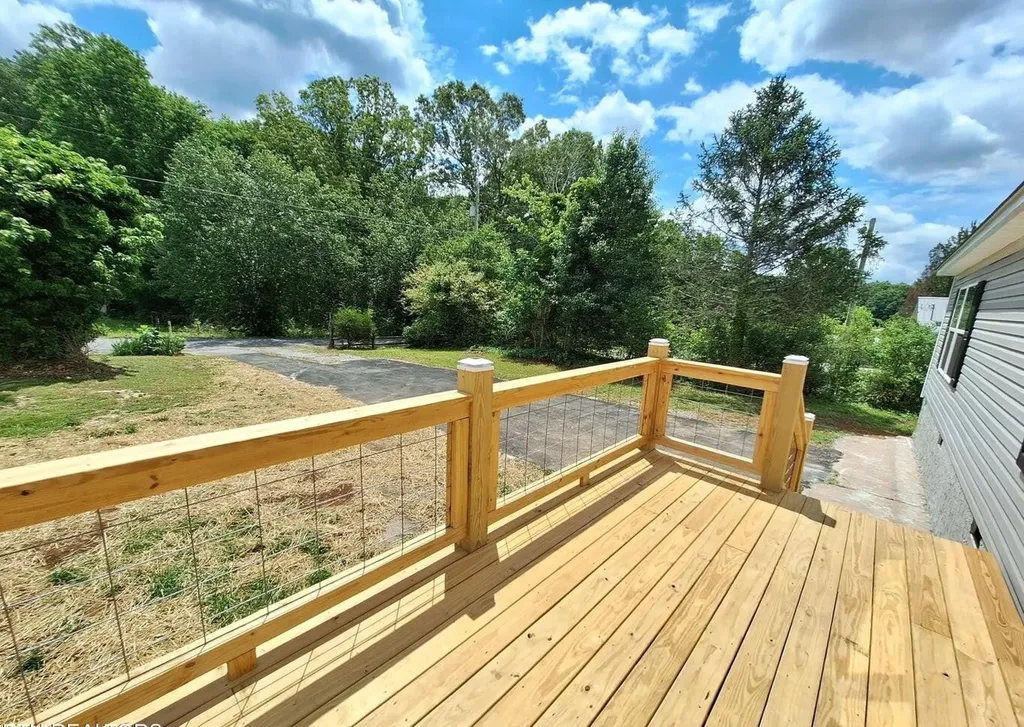 108 County Road 621 Etowah TN 37331
