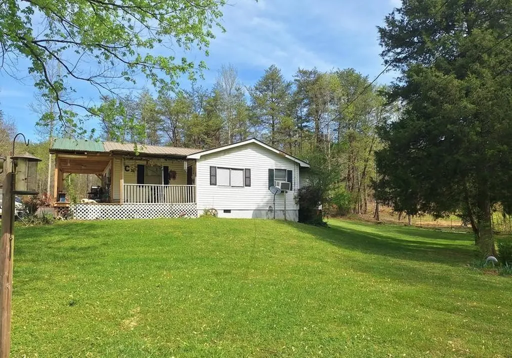 180 Walker Road Tellico Plains TN 37385