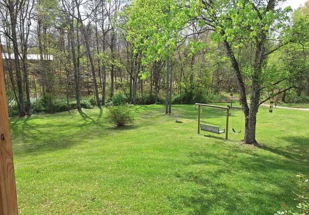 180 Walker Road Tellico Plains TN 37385