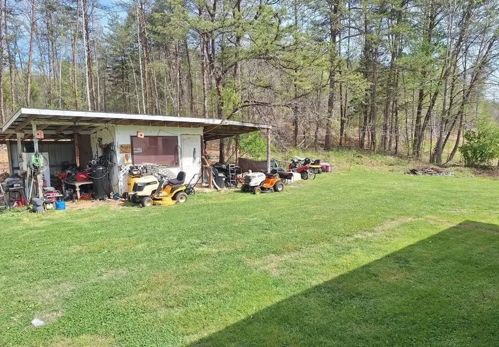 180 Walker Road Tellico Plains TN 37385