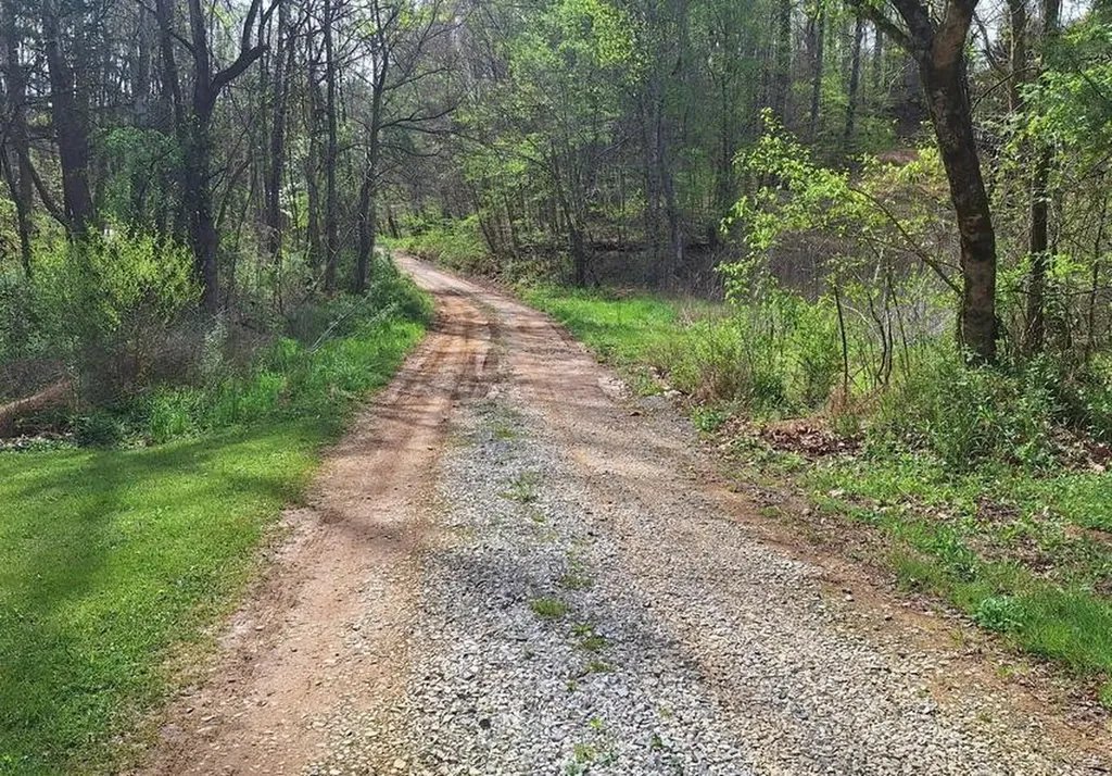 180 Walker Road Tellico Plains TN 37385