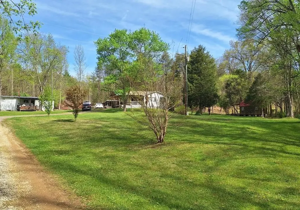 180 Walker Road Tellico Plains TN 37385
