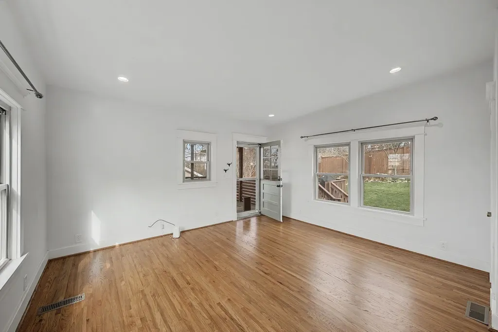 1912 Ashwood Avenue Nashville TN 37212