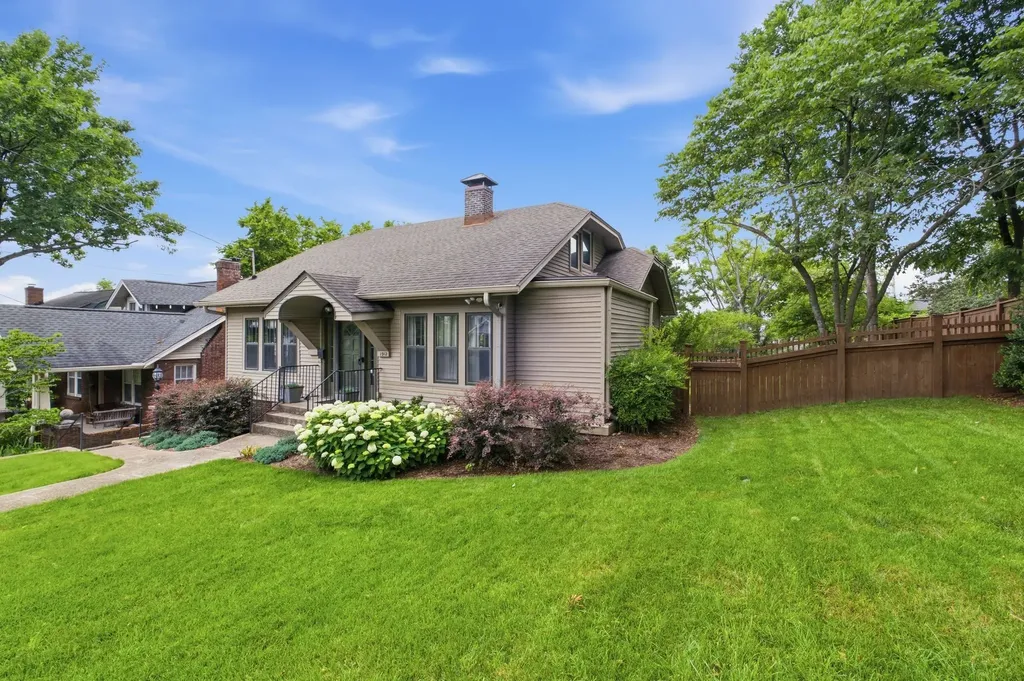 1912 Ashwood Avenue Nashville TN 37212