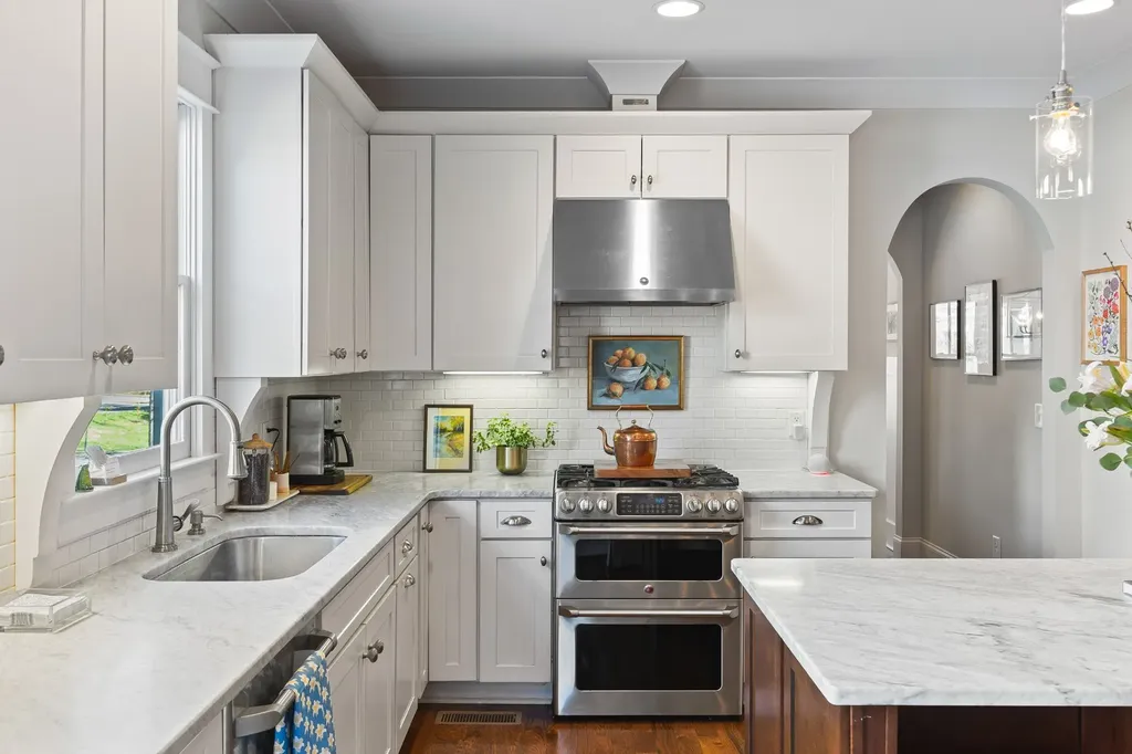 2113 Bernard Avenue Nashville TN 37212