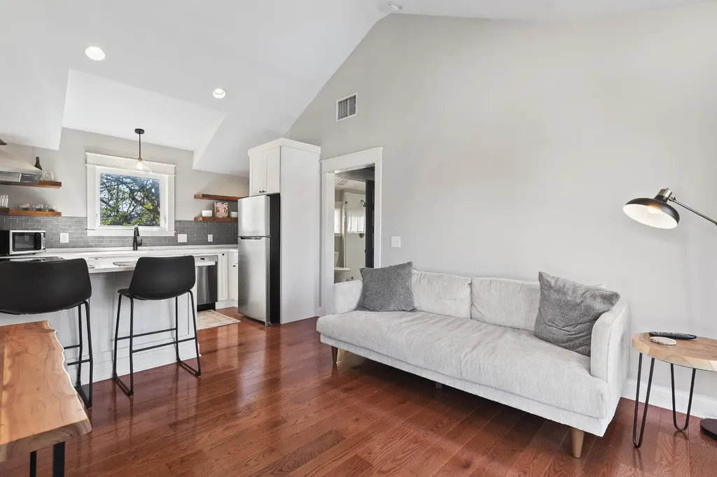 2113 Bernard Avenue Nashville TN 37212