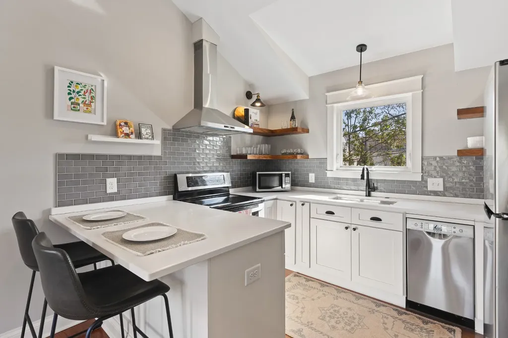 2113 Bernard Avenue Nashville TN 37212