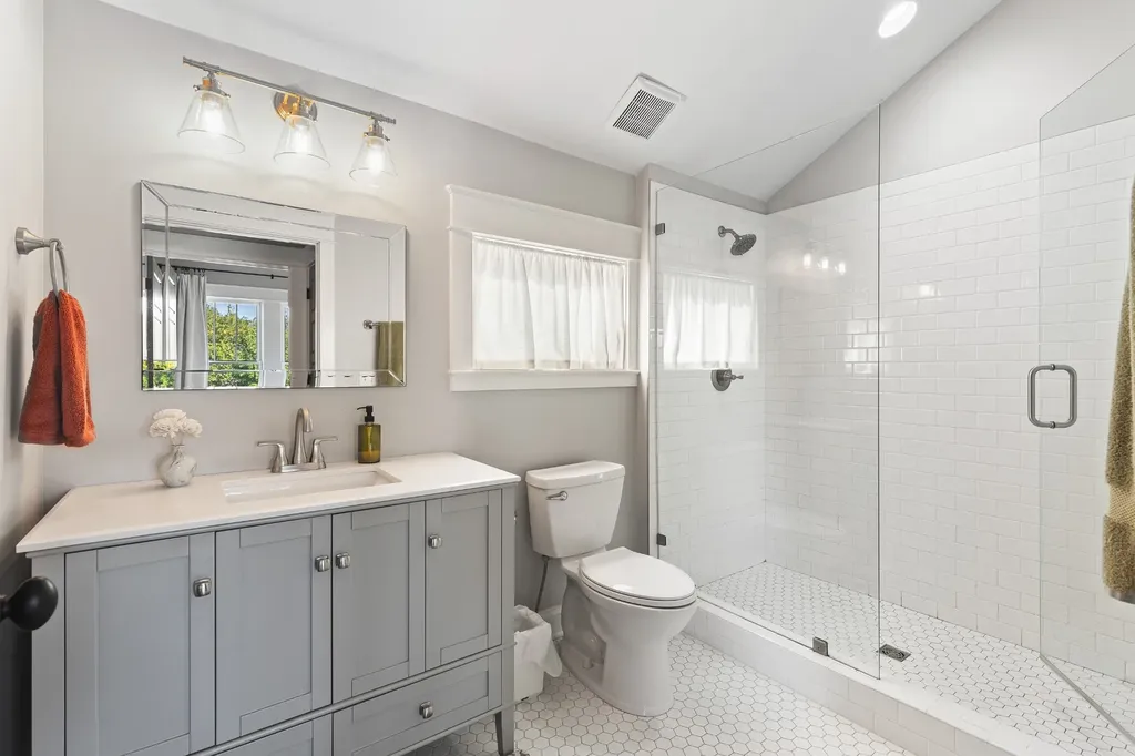2113 Bernard Avenue Nashville TN 37212