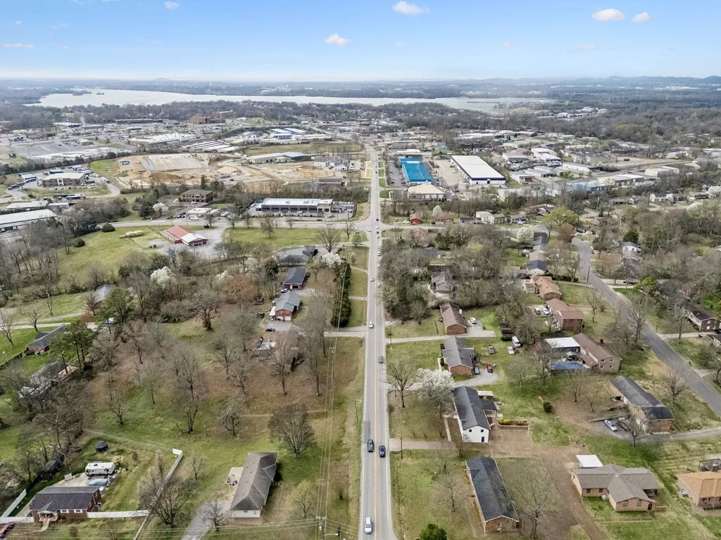 171 New Shackle Island Road Hendersonville TN 37075
