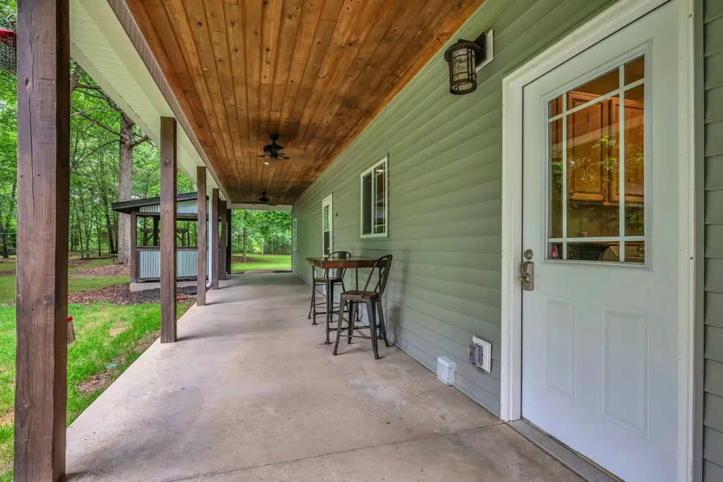 1026 Yellow Creek Road Dickson TN 37055