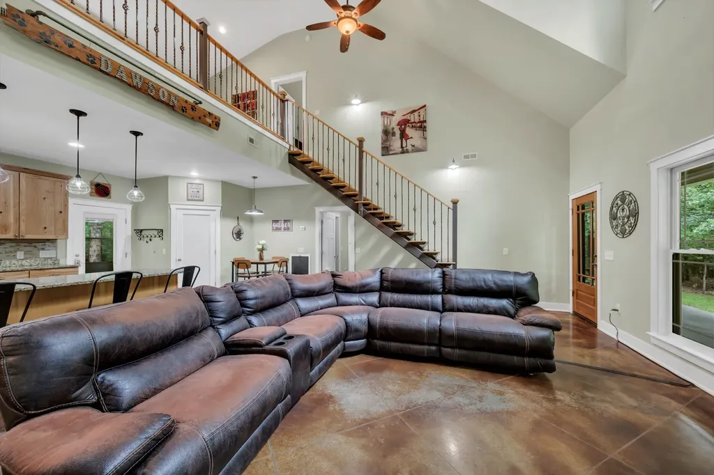 1026 Yellow Creek Road Dickson TN 37055