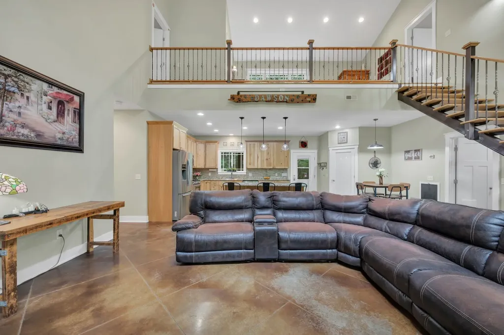 1026 Yellow Creek Road Dickson TN 37055